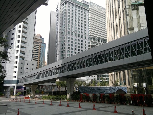 klccbktbintangbridgefromaquaria